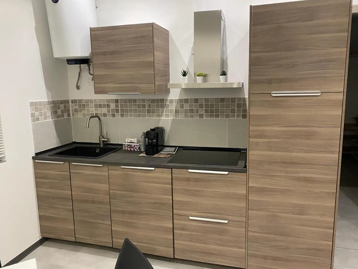 Appartamento Gold House Filzi Carate Brianza Italia